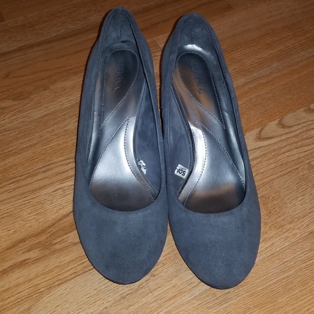 Grey suede wedge